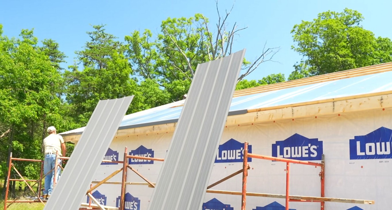 Emergency roofing and storm damage repair